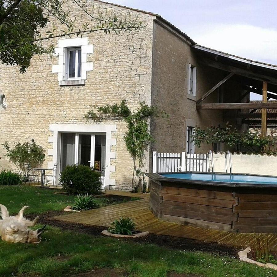 Le Logis De La Venise Verte Saint-Hilaire-la-Palud Exterior photo